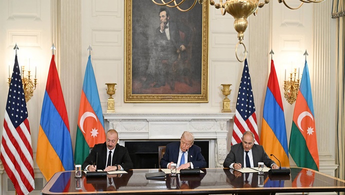 Azerbaycan Cumhurbaşkanı ile Ermenistan Başbakanı arasında Washington’da düzenlenen görüşmede Ortak Bildiri imzalandı